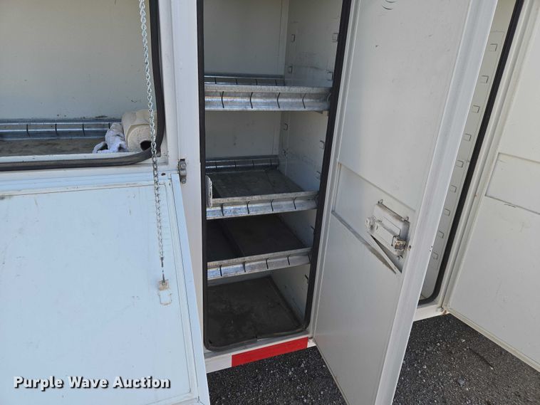 image for item ET5140 1994 Chevrolet C6500 bucket truck