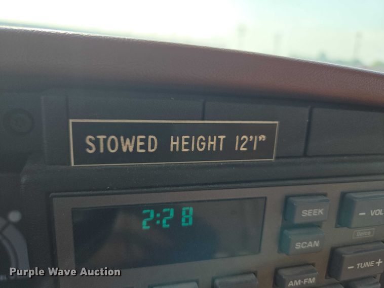 image for item ET5140 1994 Chevrolet C6500 bucket truck