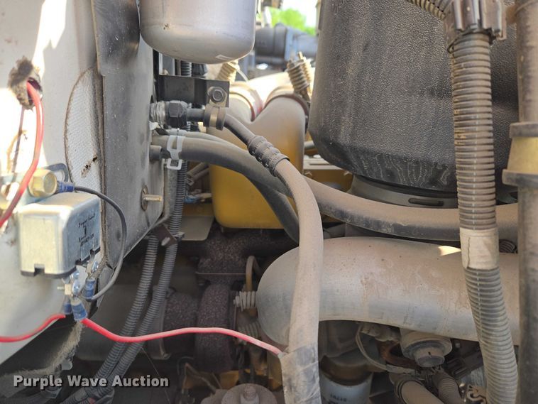 image for item ET5140 1994 Chevrolet C6500 bucket truck