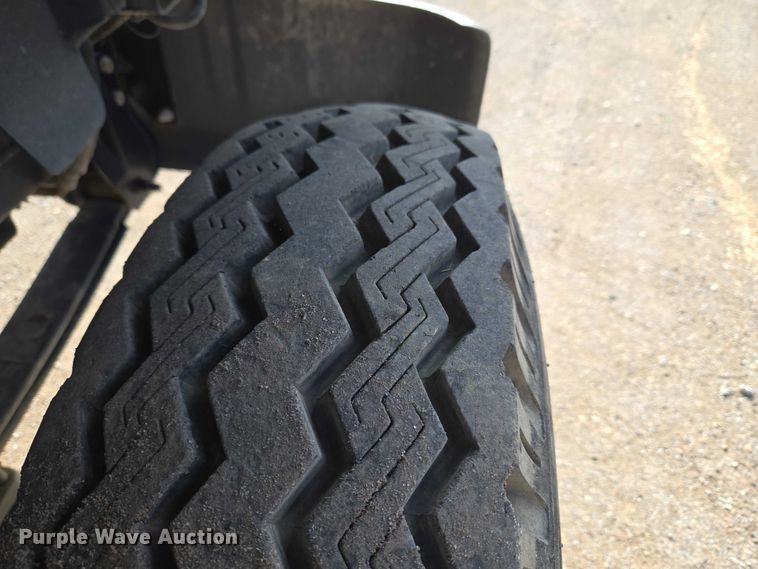 image for item ET5140 1994 Chevrolet C6500 bucket truck