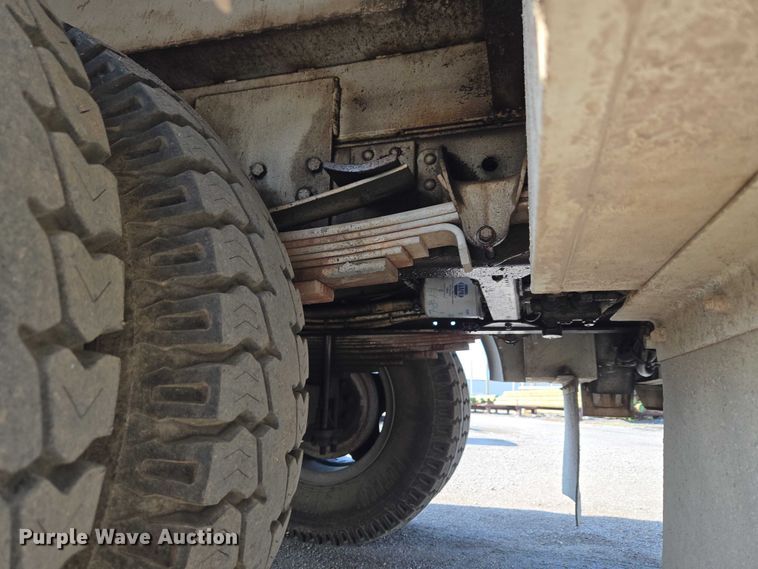 image for item ET5140 1994 Chevrolet C6500 bucket truck