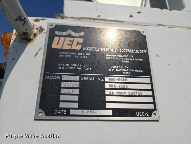 image for item ET5140 1994 Chevrolet C6500 bucket truck