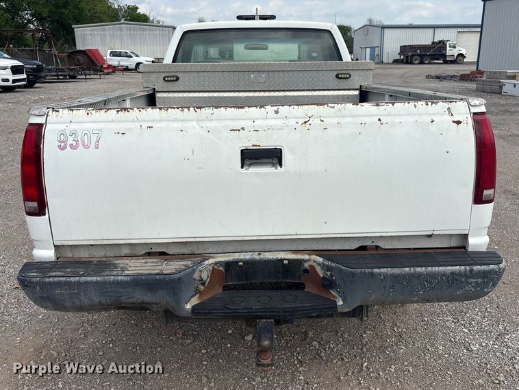 image for item ET5141 1993 Chevrolet Cheyenne pickup truck