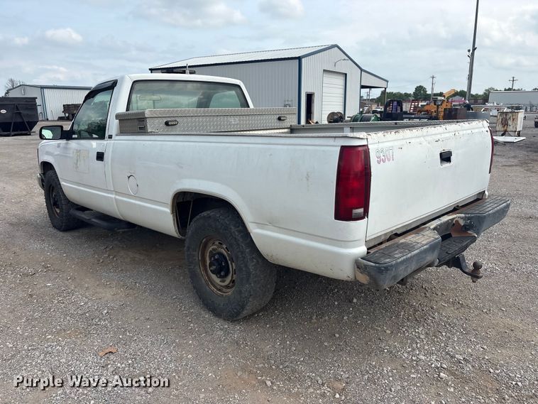 image for item ET5141 1993 Chevrolet Cheyenne pickup truck