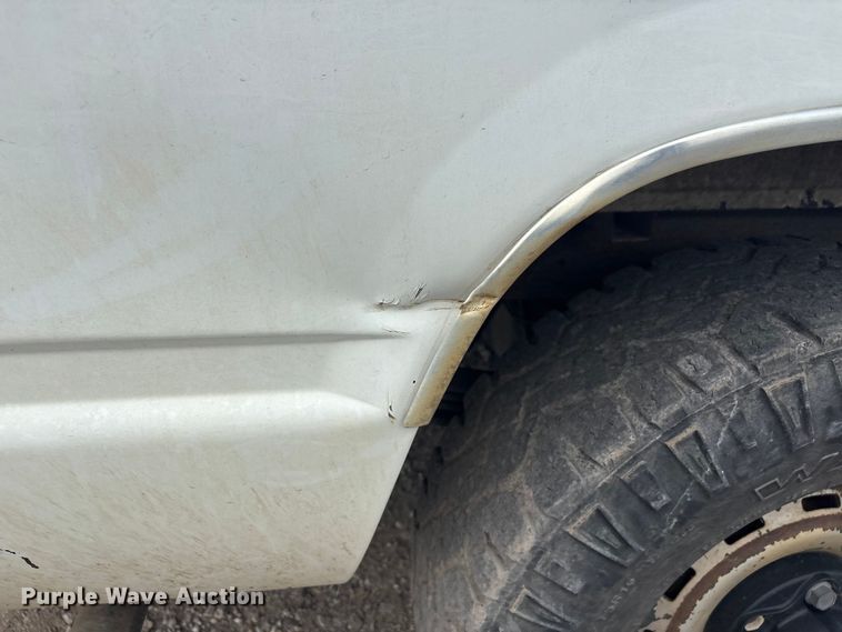 image for item ET5141 1993 Chevrolet Cheyenne pickup truck