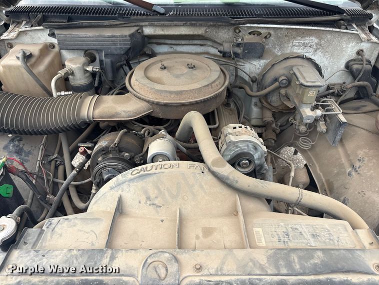 image for item ET5141 1993 Chevrolet Cheyenne pickup truck