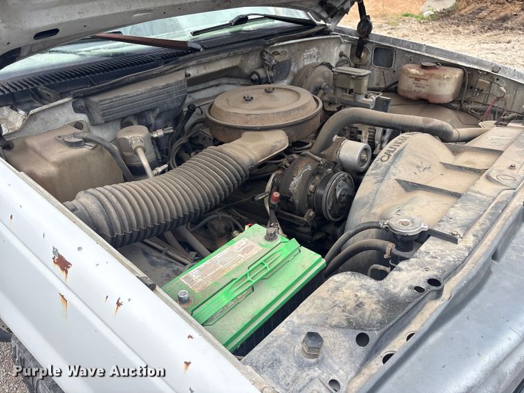 image for item ET5141 1993 Chevrolet Cheyenne pickup truck
