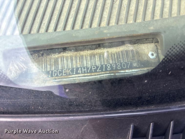 image for item ET5141 1993 Chevrolet Cheyenne pickup truck