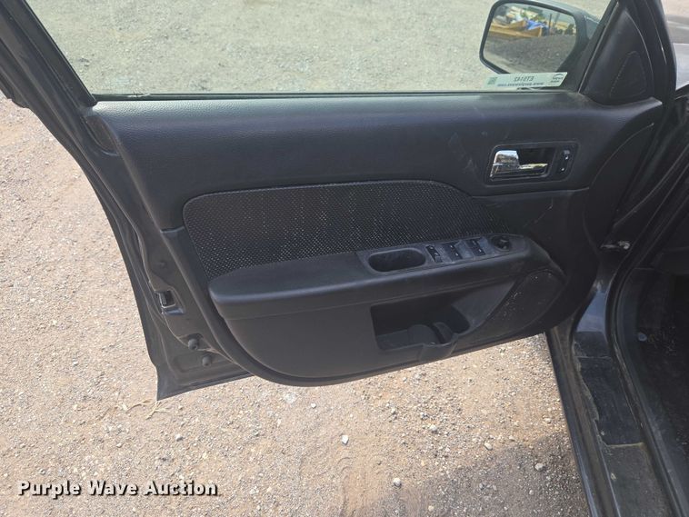 image for item ET5142 2007 Ford Fusion 