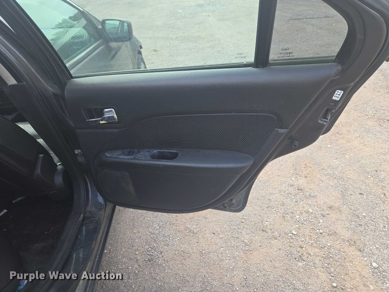 image for item ET5142 2007 Ford Fusion 