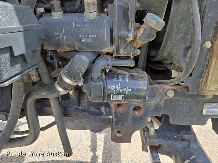 image for item ET5175 2002 John Deere 5320 tractor