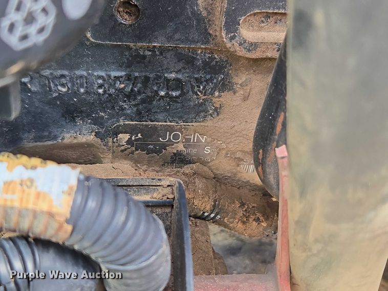 image for item ET5175 2002 John Deere 5320 tractor