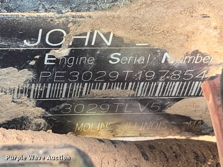 image for item ET5175 2002 John Deere 5320 tractor