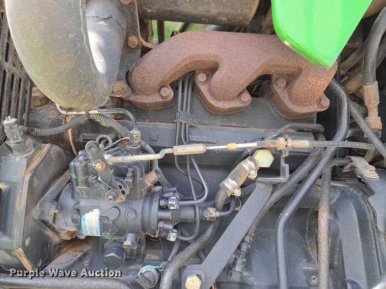 image for item ET5175 2002 John Deere 5320 tractor