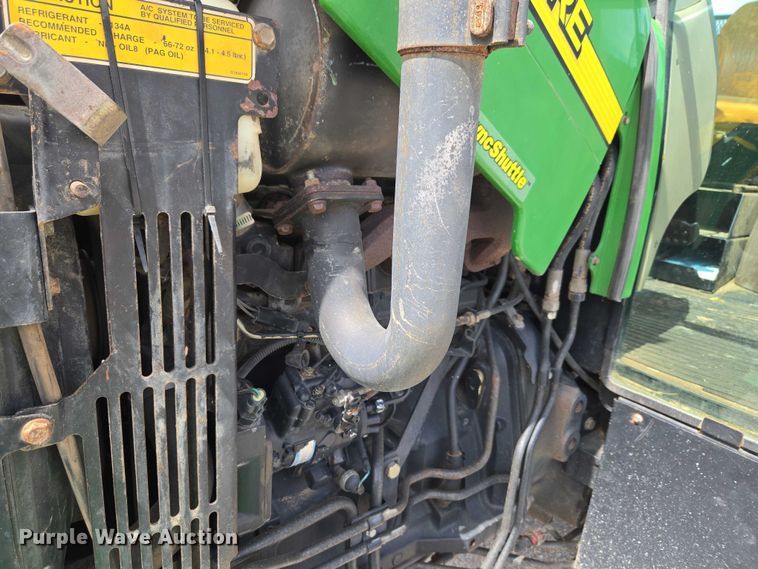 image for item ET5175 2002 John Deere 5320 tractor