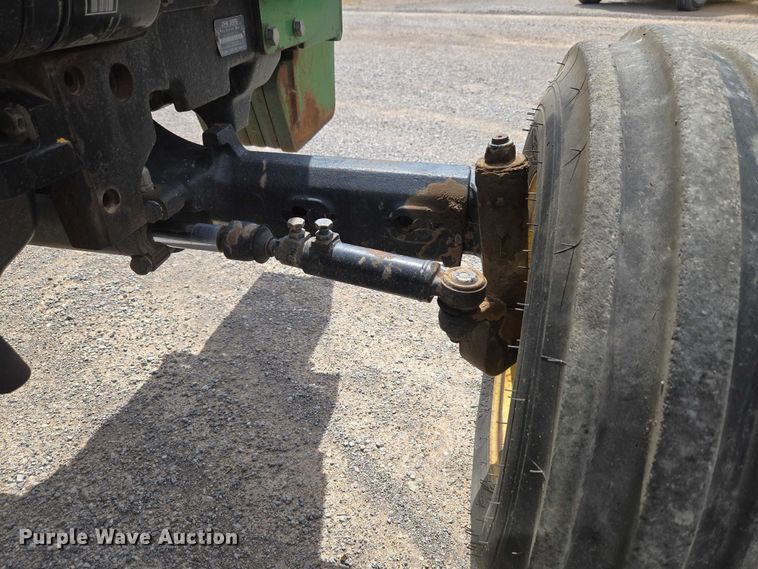 image for item ET5175 2002 John Deere 5320 tractor