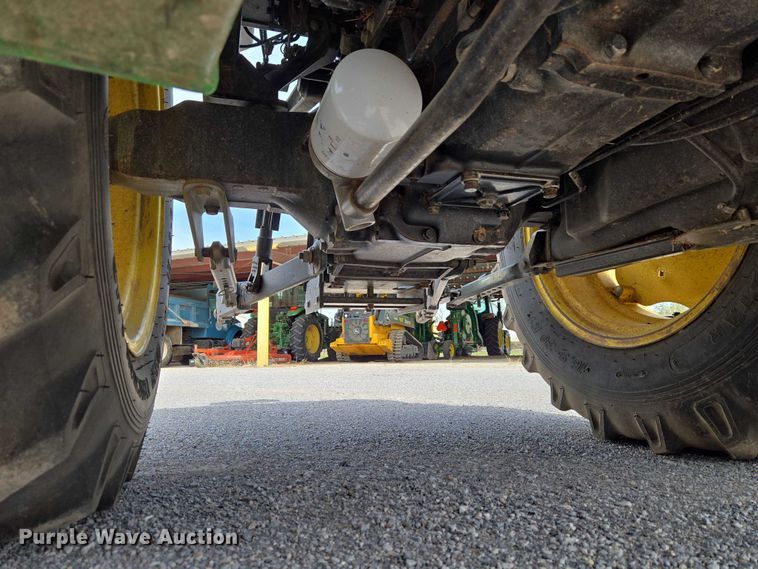 image for item ET5175 2002 John Deere 5320 tractor