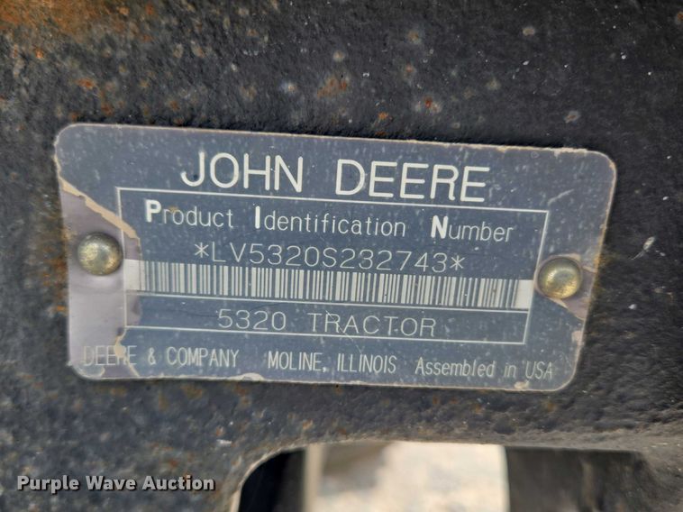 image for item ET5175 2002 John Deere 5320 tractor