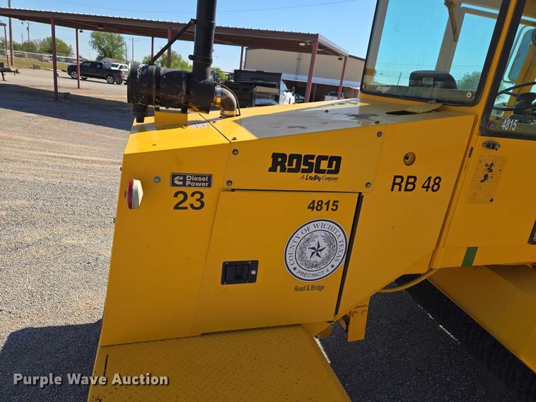 image for item ET5178 2002 Rosco RB-48 broom