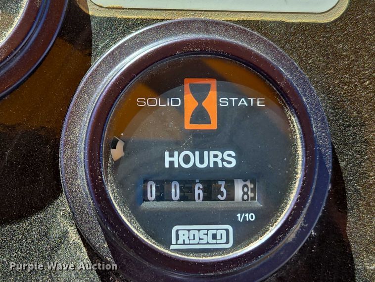 image for item ET5178 2002 Rosco RB-48 broom