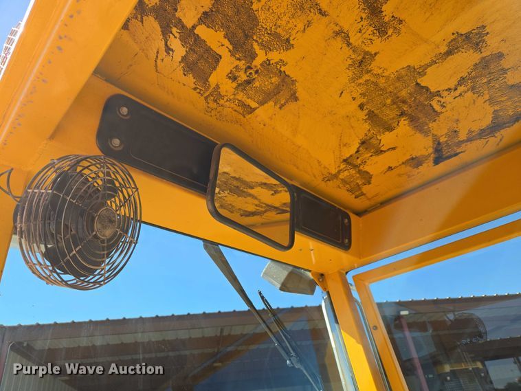 image for item ET5178 2002 Rosco RB-48 broom