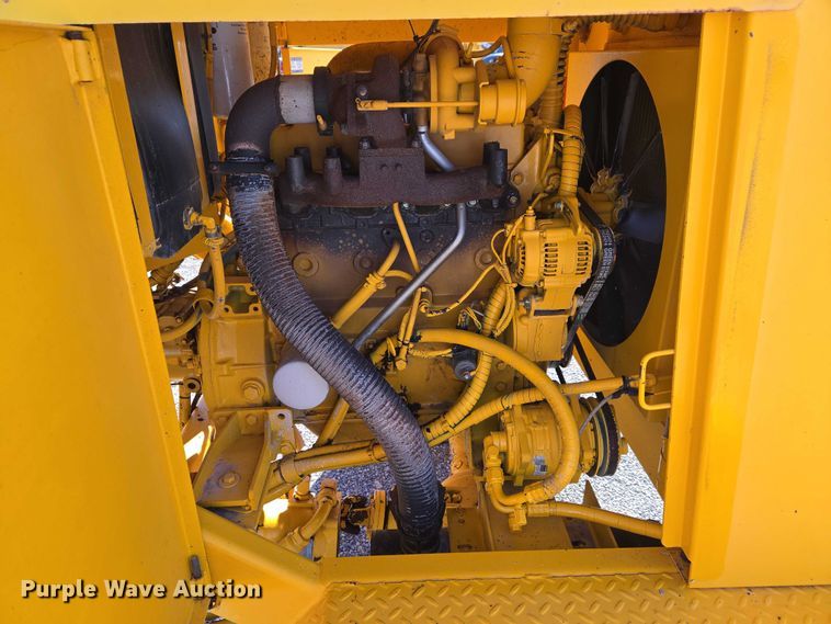 image for item ET5178 2002 Rosco RB-48 broom