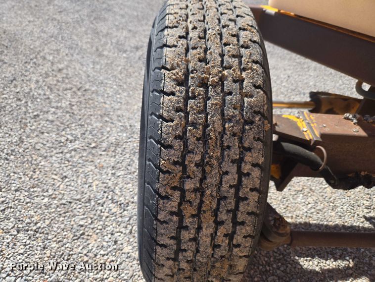 image for item ET5178 2002 Rosco RB-48 broom