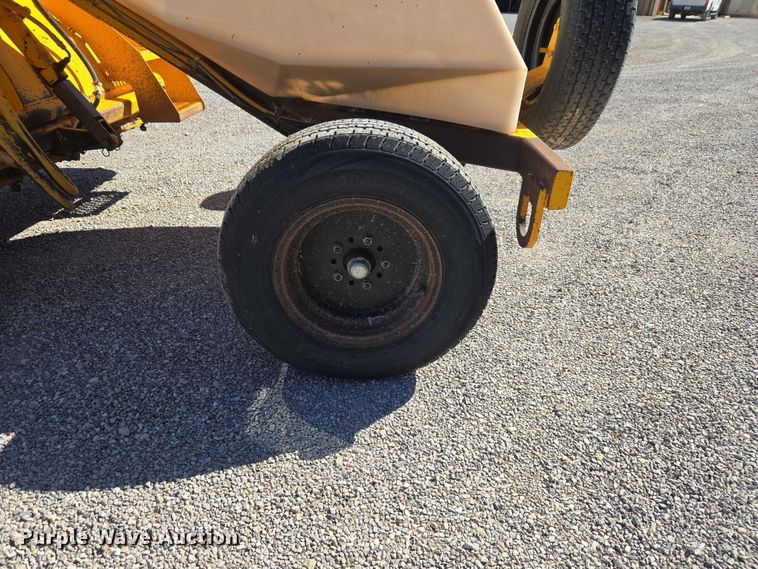 image for item ET5178 2002 Rosco RB-48 broom