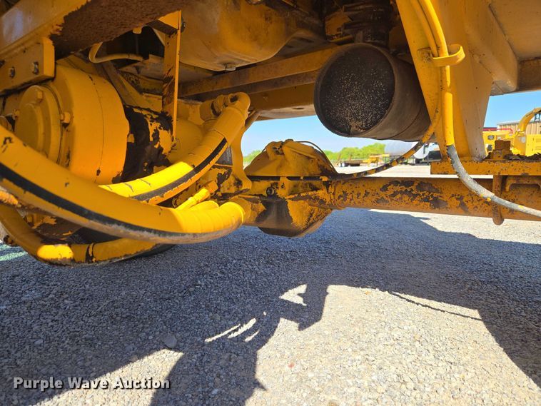 image for item ET5178 2002 Rosco RB-48 broom