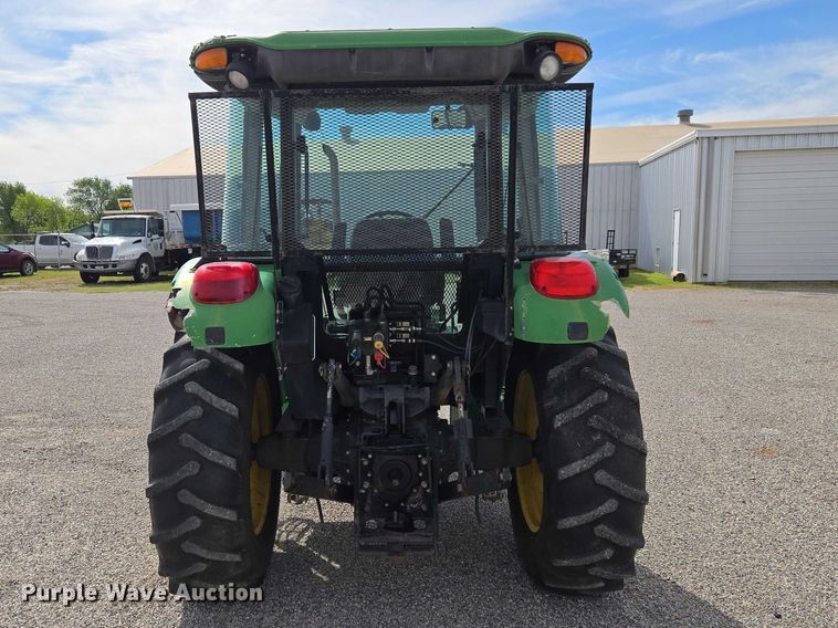 image for item ET5183 John Deere 5320 tractor