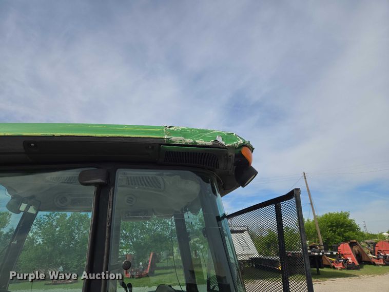 image for item ET5183 John Deere 5320 tractor