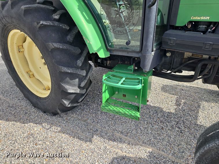 image for item ET5183 John Deere 5320 tractor