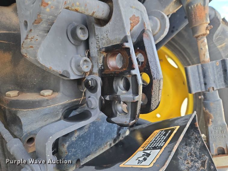 image for item ET5183 John Deere 5320 tractor