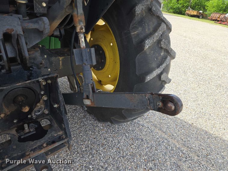 image for item ET5183 John Deere 5320 tractor