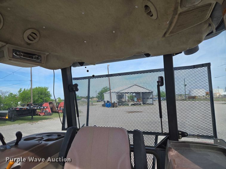 image for item ET5183 John Deere 5320 tractor