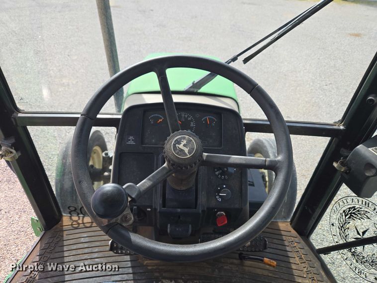 image for item ET5183 John Deere 5320 tractor