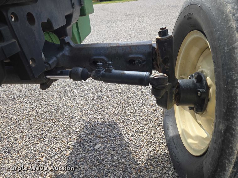 image for item ET5183 John Deere 5320 tractor