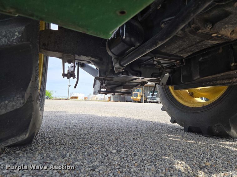 image for item ET5183 John Deere 5320 tractor