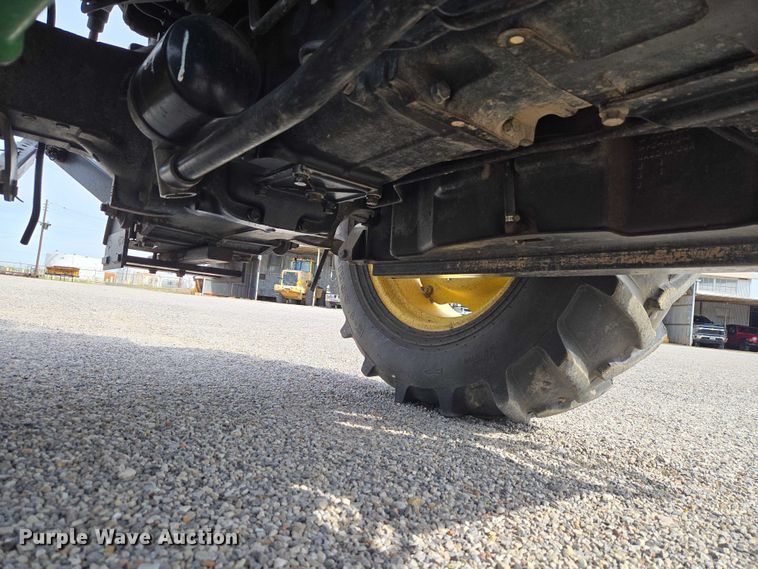 image for item ET5183 John Deere 5320 tractor