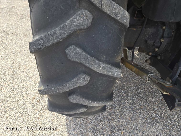 image for item ET5183 John Deere 5320 tractor