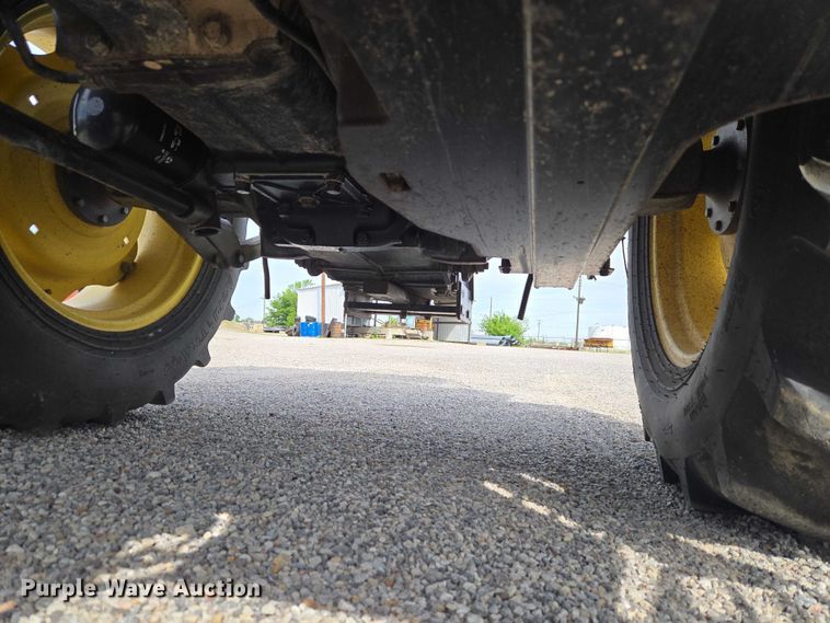 image for item ET5183 John Deere 5320 tractor