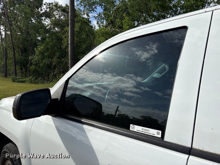 image for item EU0521 2019 Chevrolet Silverado 1500 Ext. Cab pickup truck