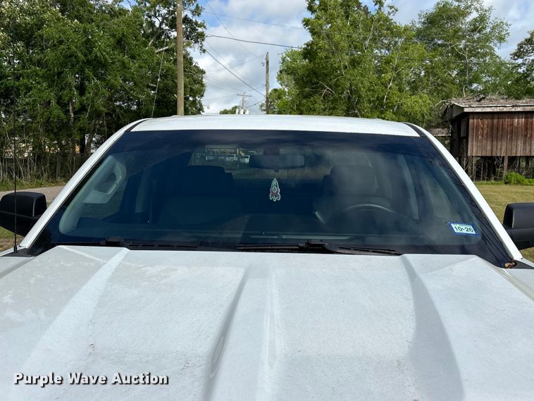 image for item EU0521 2019 Chevrolet Silverado 1500 Ext. Cab pickup truck