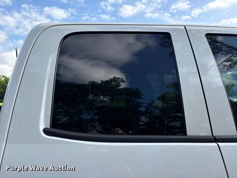 image for item EU0521 2019 Chevrolet Silverado 1500 Ext. Cab pickup truck