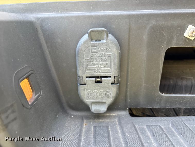 image for item EU0521 2019 Chevrolet Silverado 1500 Ext. Cab pickup truck