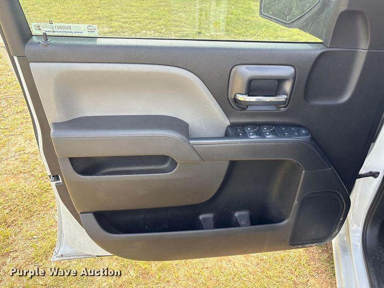 image for item EU0521 2019 Chevrolet Silverado 1500 Ext. Cab pickup truck