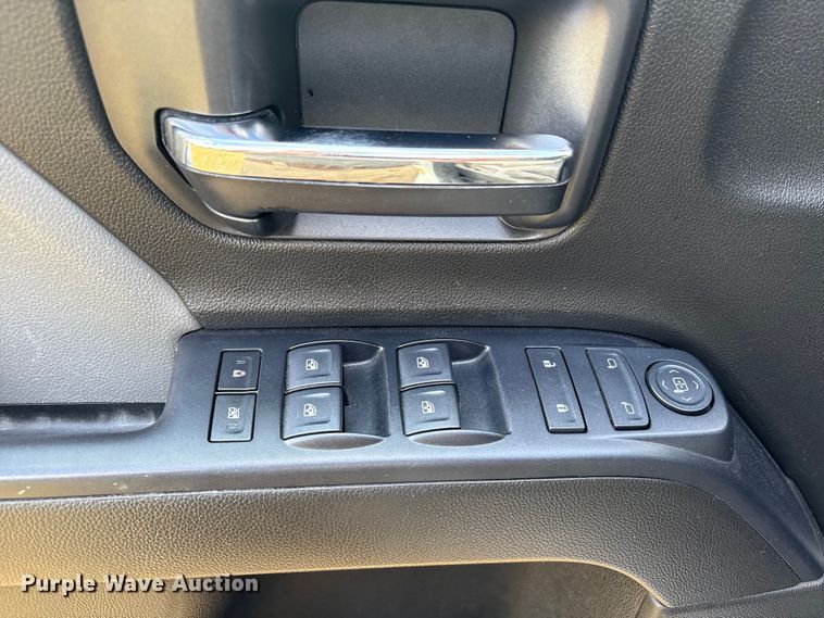 image for item EU0521 2019 Chevrolet Silverado 1500 Ext. Cab pickup truck