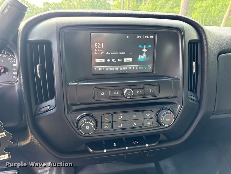 image for item EU0521 2019 Chevrolet Silverado 1500 Ext. Cab pickup truck