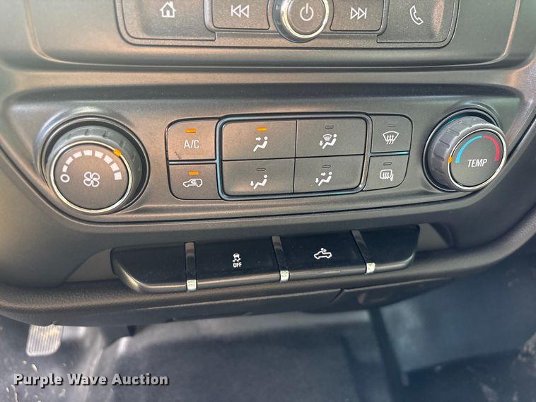 image for item EU0521 2019 Chevrolet Silverado 1500 Ext. Cab pickup truck