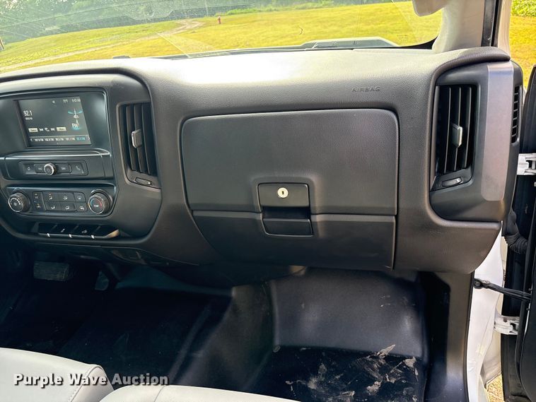 image for item EU0521 2019 Chevrolet Silverado 1500 Ext. Cab pickup truck